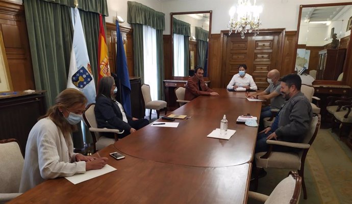 Reunión del comité de empresa de Alu Ibérica de A Coruña con la subdelegada del Gobierno en A Coruña