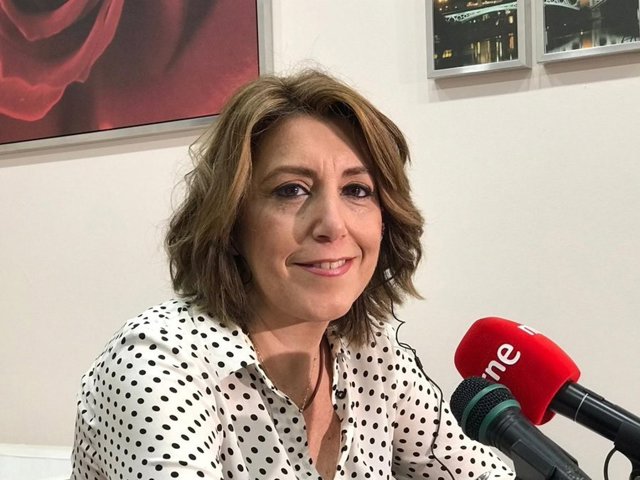 La secretaria general del PSOE-A, Susana Díaz, en una entrevista en RNE.