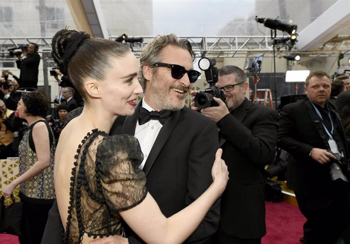 Rooney Mara And Joaquin Phoenix Attends The 92Nd Annual Academy Awards At Hollywood