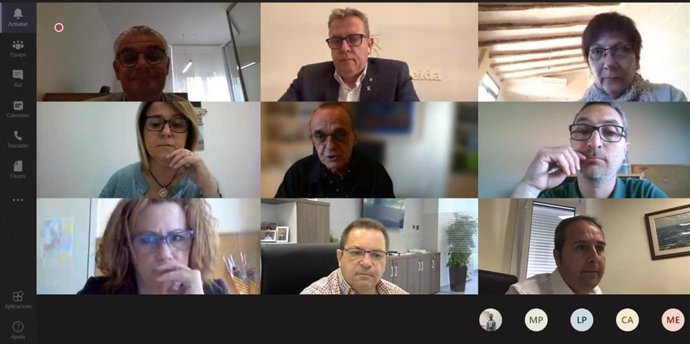 Reunión telemática del presidente de la Diputación de Lleida, Joan Talarn, con el alcalde de Lleida, Miquel Pueyo y otros alcaldes y alcaldesas de la provincia