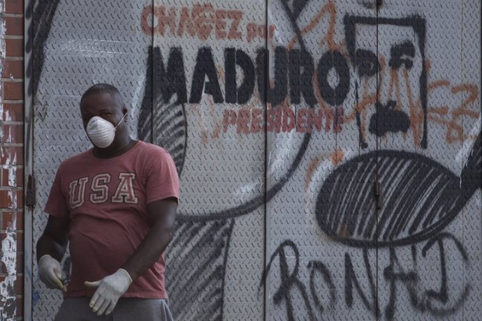 Coronavirus.- Maduro declara el toque de queda en un municipio de la frontera co