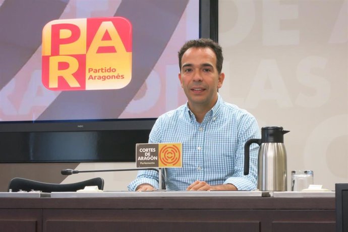 El portavoz del PAR en las Cortes de Aragón, Jesús Guerrero