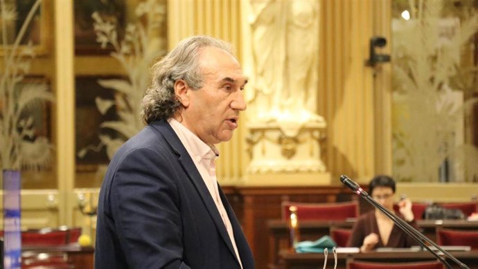 El conseller de Educación y Universidades, Martí March