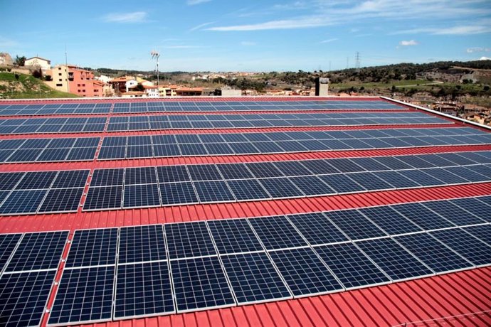 Placas fotovoltaicas de autoconsumo en Centelles