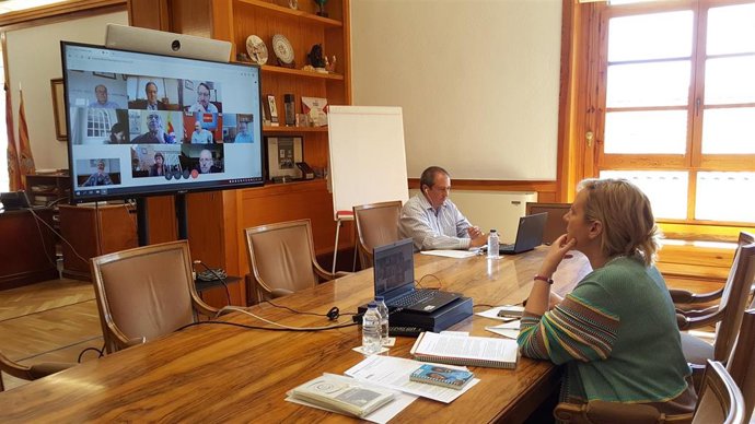 Reunión del Grupo Asesor de Economía Covid-19 centrada en la afección en el empleo.