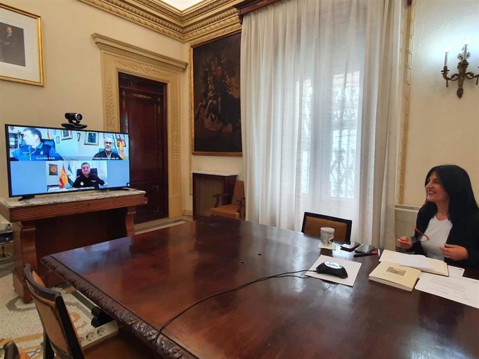 La subdelegada del Gobierno en Granada, Inmaculada López Calahorro, en una reunión de coordinación con los cuerpos y fuerzas de seguridad