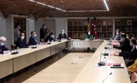 Ayuso se reúne con expertos sanitarios que "avalan" los pasos dados por la Comunidad en el plan de desescalada