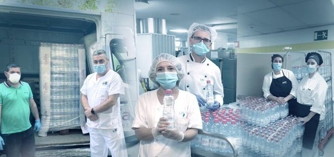 El sindicato AFE dona 6.000 litros de agua a cinco hospitales y a una ONG en colaboración con Sierra de Cazorla