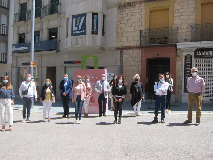 Presentación de la campaña 'Ganad de centro'