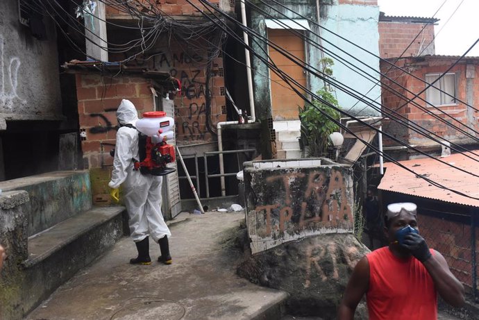 Imagen de una favela de Río de Janeiro durante la pandemia de coronavirus en Brasil