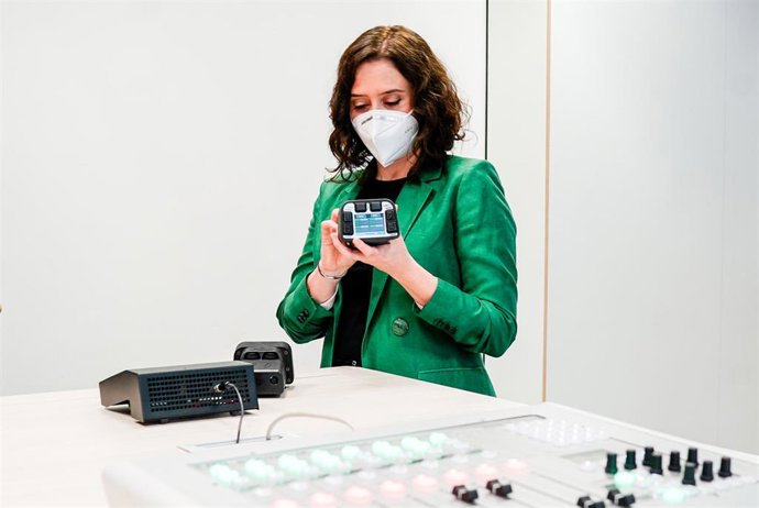 La presidenta de la Comunidad de Madrid, Isabel Díaz Ayuso, durante su reunión con empresarios del Sur de la región.