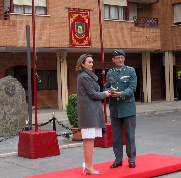 José Antonio Iglesias Pollo, en el momento de recibir la Estrella de Europa, en el año 2017, de la mano de la entonces alcaldesa de Logroño Cuca Gamarra.