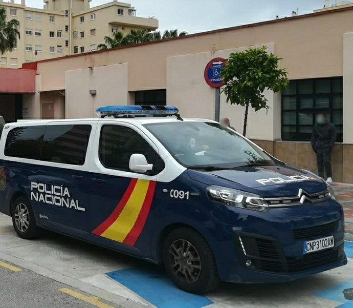 Vehículo Policía Nacional en Fuengirola