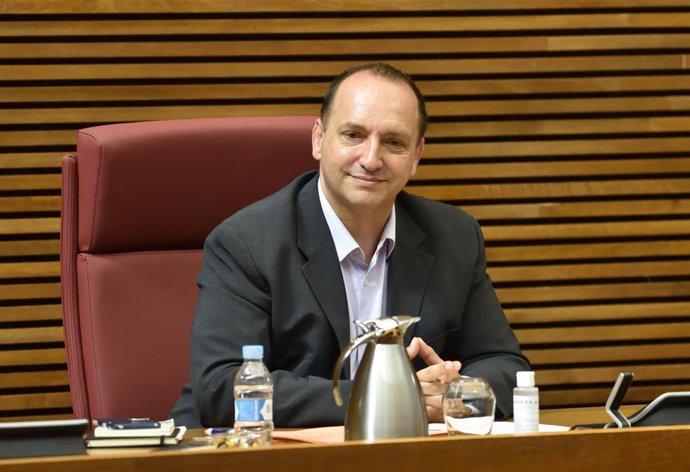 Dalmau comparece en Les Corts