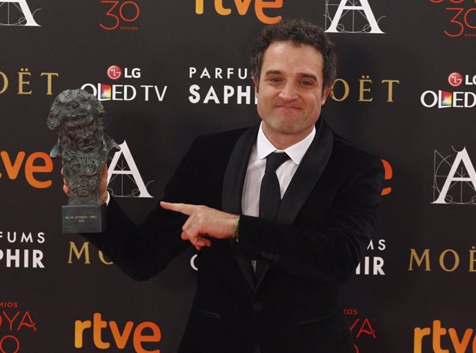Daniel Guzmán, mejor director novel por su película A Cambio de Nada en los Goya 2016.