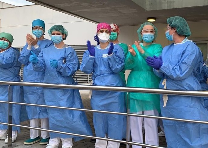 Profesionales sanitarios de Cantabria agradecen las muestras de apoyo de la ciudadanía