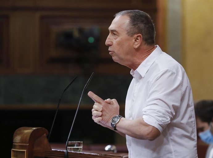El diputado de Compromís Joan Baldoví, durante su intervención en el del pleno del Congreso que debate este miércoles la quinta prórroga del estado de alarma 