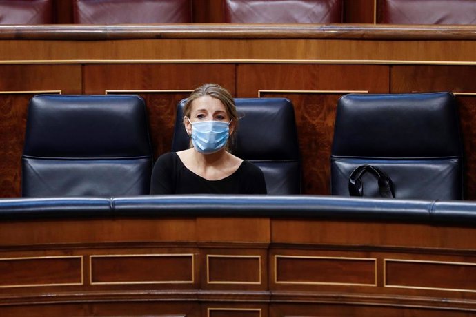 La ministra de Trabajo, Yolanda Díaz, durante el pleno del Congreso