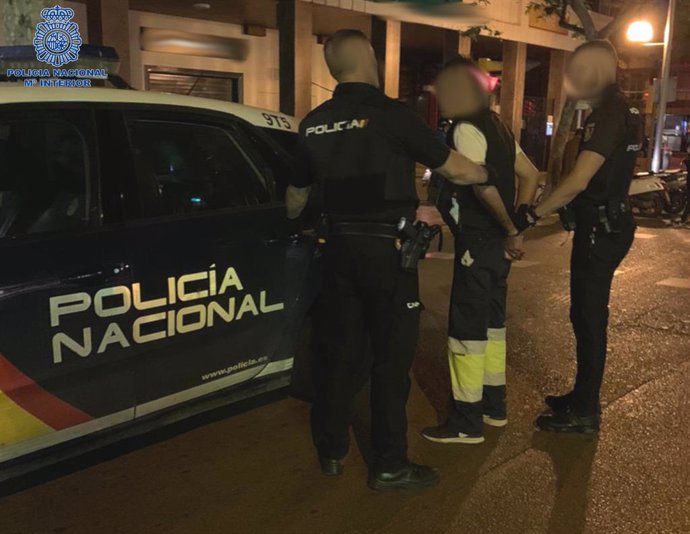La Policía Nacional detiene a un hombre por un delito de amenazas en Palma