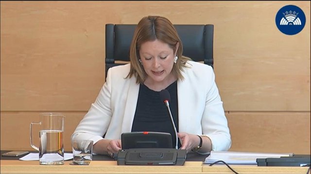 Intervención en las Cortes de la directora general de la Agencia de Protección Civil, Irene Cortés Calvo.