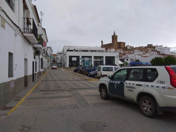 Coche de la Guardia Civil en Aroche (Huelva).