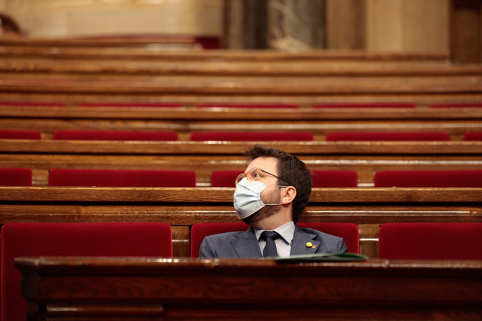 El vicepresidente del Govern, Pere Aragons, en el Pleno del Parlament del 21 de mayo de 2020.