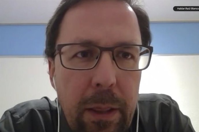 Raül Blanco durante la conferencia de Sernauto.