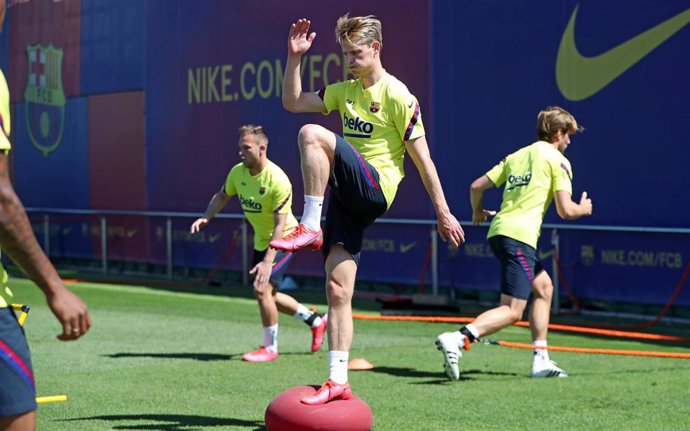 El jugador del FC Barcelona Frenkie De Jong en un entrenamiento en mayo de 2020