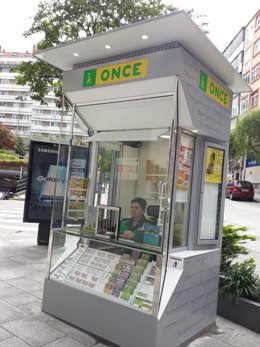 Nuevo quiosco de la Once en Santiago de Compostela