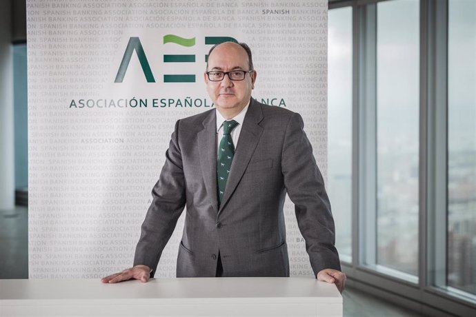 El presidente de la Asociación Española de Banca (AEB), José María Roldán.