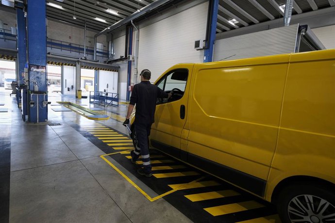 Trabajador de la ITV.