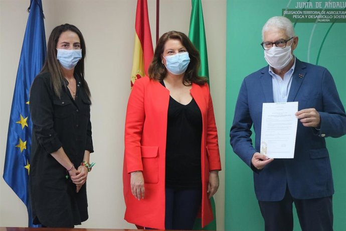 Nota De Prensa De Agricultura, Ganadería, Pesca Y Desarrollo Sostenible (Igp Tomate De La Cañada)