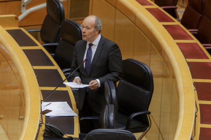 El ministro de Justicia, Juan Carlos Campo, interviene en el Senado en una immagen de archivo