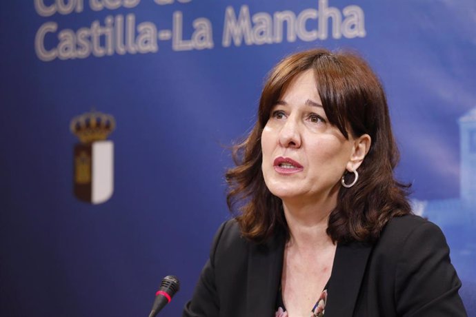 La consejera de Igualdad, Blanca Fernández, en su comparencia en las Cortes para informar de su gestión en la crisis del COVID-19.