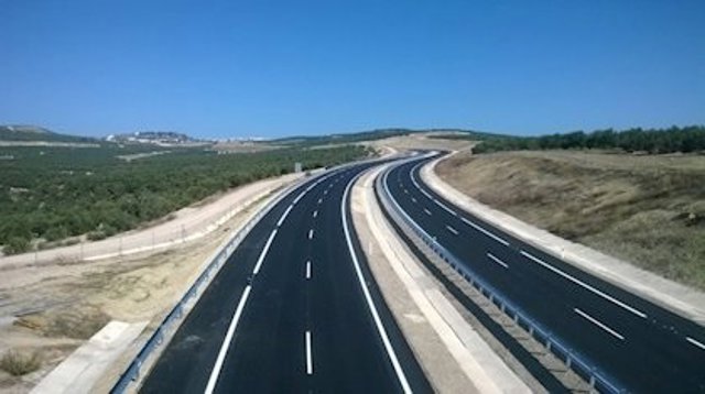 Autovía del Olivar entre Úbeda y Baeza