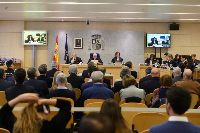 Vista general de la sala del juicio por la supuesta contratación irregular de una empresa de Gürtel para actos celebrados por la visita del Papa a Valencia en 2006