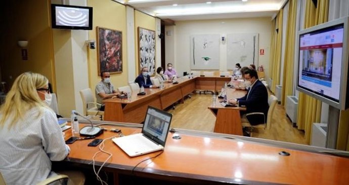 Reunión de la Mesa de la Asamblea de cara al pleno del martes día 26 en la Cámara autonómica