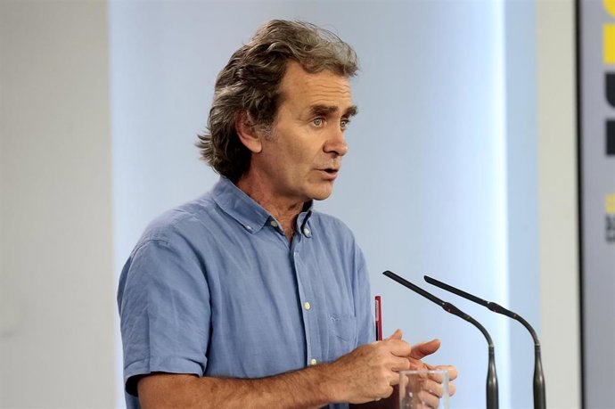 El director del Centro de Coordinación de Alertas y Emergencias Sanitarias, Fernando Simón, durante una rueda de prensa para actualizar los datos sanitarios en referencia a la crisis del Covid-19, en Madrid (España) a 18 de mayo de 2020.