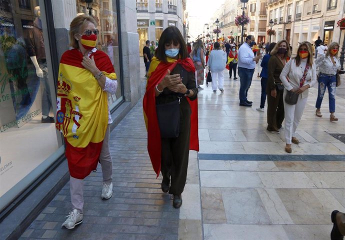 Protestas en la céntrica calle Larios de Málaga contra la gestión del Gobierno durante el Estado de Alarma por el COVID-19. Málaga a 21 de mayo 2020