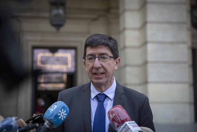 El vicepresidente de la Junta de Andalucía, Juan Marín, atiende a los medios de comunicación tras su reunión con el presidente del TSJA. En la Audiencia Provincial de Sevilla (Andalucía,España), a 22 de mayo de 2020.