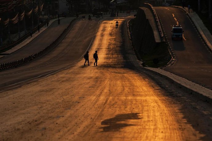 Coronavirus.- La pandemia de coronavirus roza los 340.000 muertos mientras Latin