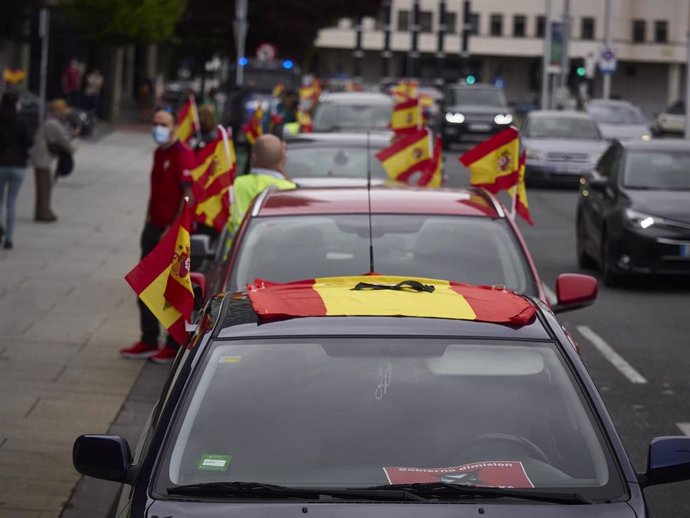 Manifestación de vehículos convocada por Vox en Pamplona