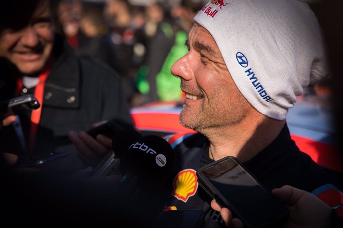 Rally.- El francés Loeb podría regresar al Dakar al volante de un Toyota