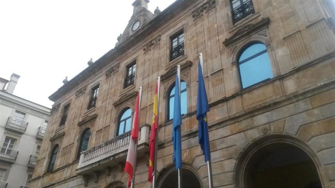 Fachada del Ayuntamiento de Gijón 