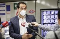 Aguado "respeta" la marcha en coche de Vox y pide "ser responsables también" en las manifestaciones