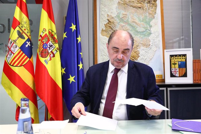 Javier Lambán participa en la undécima videoconferencia de presidentes autonómicos con Pedro Sánchez