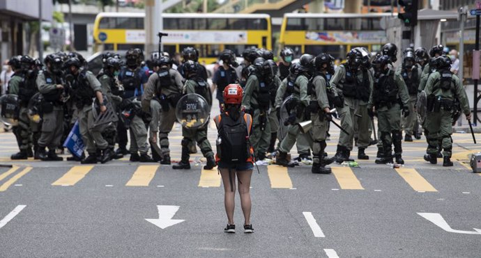 China.- Al menos 180 detenidos durante las protestas contra la ley de seguridad 