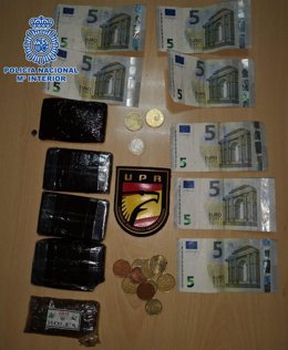 Droga y dinero incautado por la Policía Nacional
