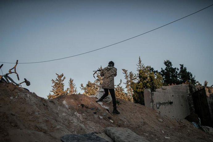 Un combatiente del Gobierno de unidad en Libia