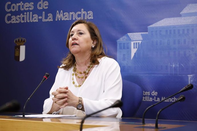Comparecencia de la consejera de Educación, Cultura y Deportes, Rosa Ana Rodríguez, en las Cortes.